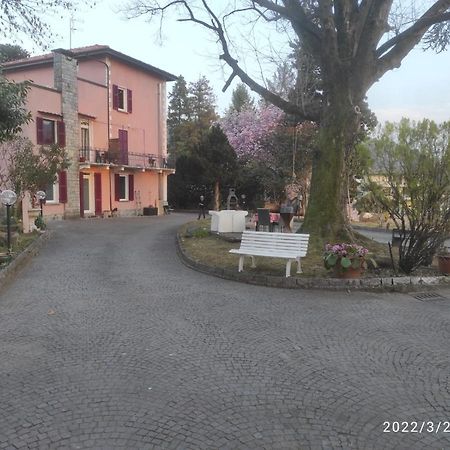 Villa Monica 勒威诺 外观 照片